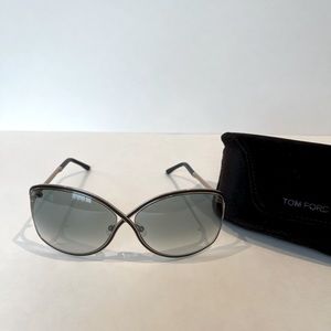 TOM FORD sunglasses for woman. Vintage.  Very good condition! With original box